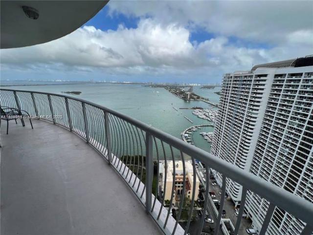 2 bedroom, Miami FL 33132 96427898