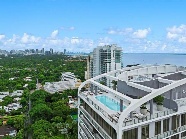 2 bedroom, Miami FL 33133 105434762