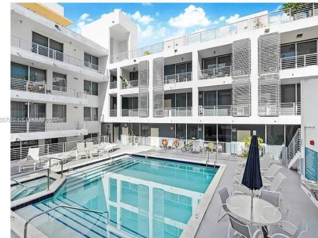 2 bedroom, Miami FL 33133 105525302