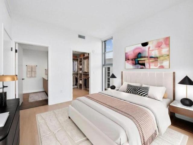 2 bedroom, Miami FL 33137 105735077