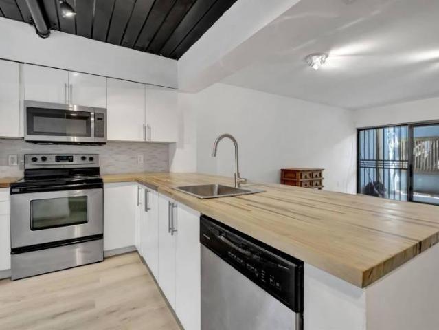 2 bedroom, Miami FL 33137 101985714