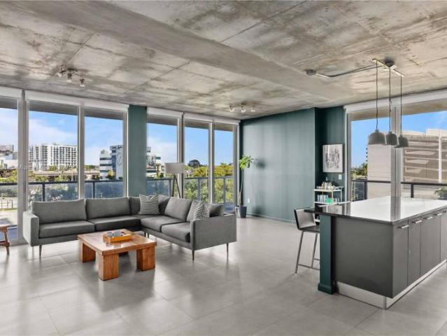 2 bedroom, Miami FL 33137 95821532