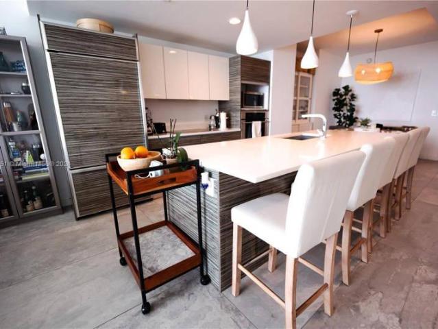 2 bedroom, Miami FL 33137 96295410