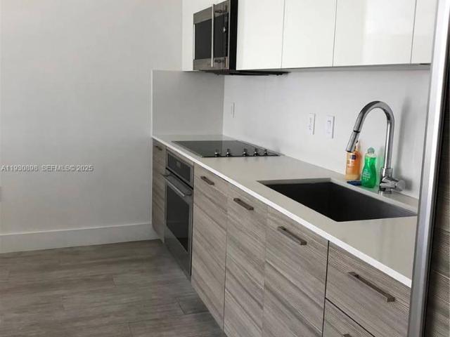 2 bedroom, Miami FL 33137 97188849