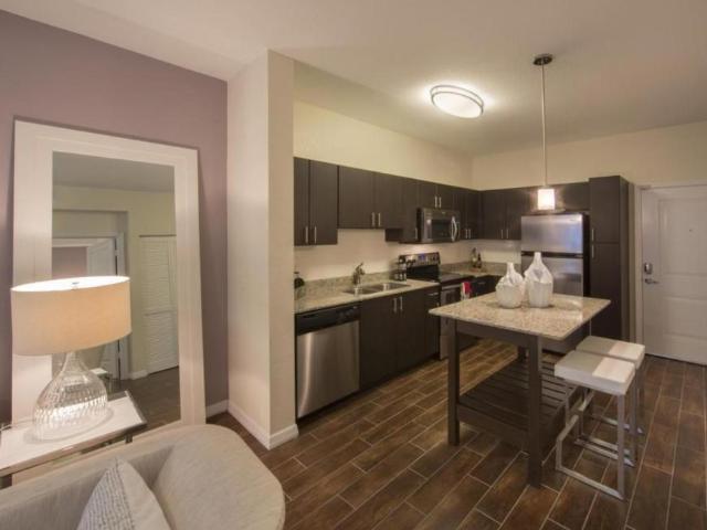 2 bedroom, Miami FL 33145 106016748