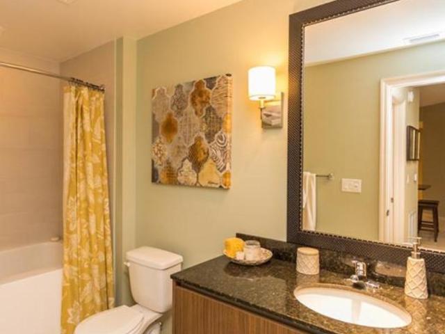 2 bedroom, Miami FL 33172 103555386
