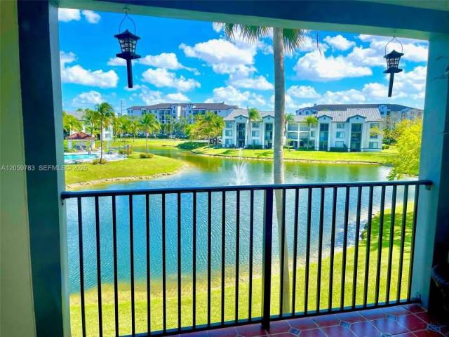 2 bedroom, Miami FL 33178 105703687