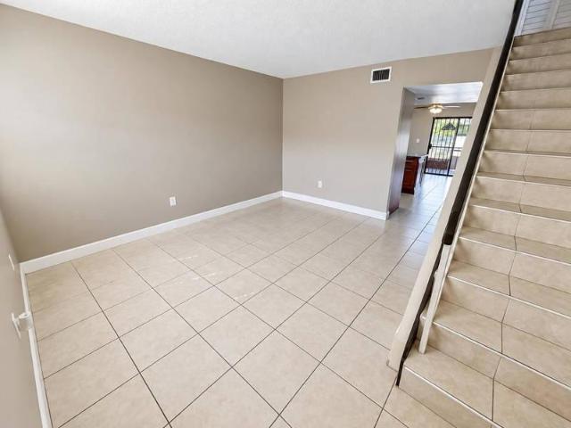 2 bedroom, Miami FL 33184 105703682
