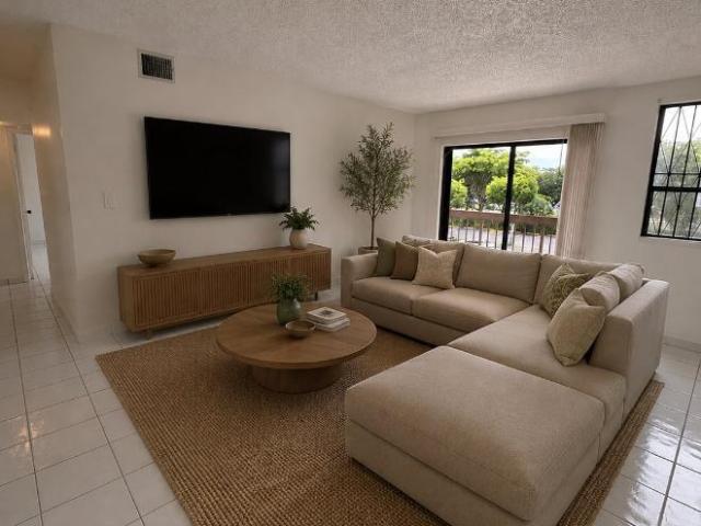 2 bedroom, Miami FL 33184 105899852