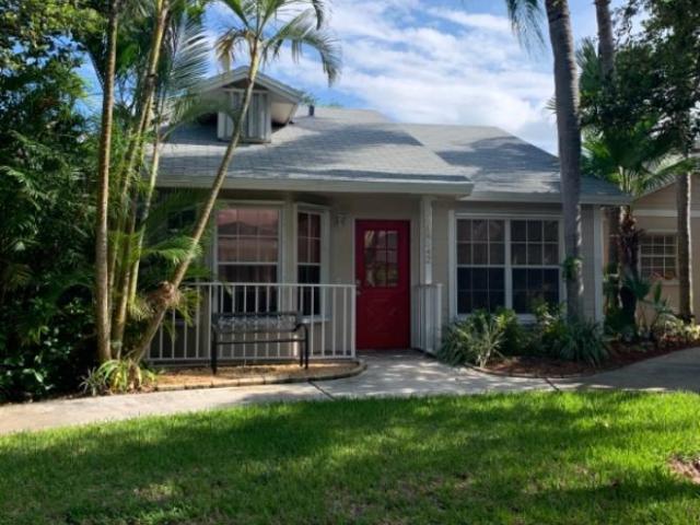 2 bedroom, Miami FL 33186 106244388