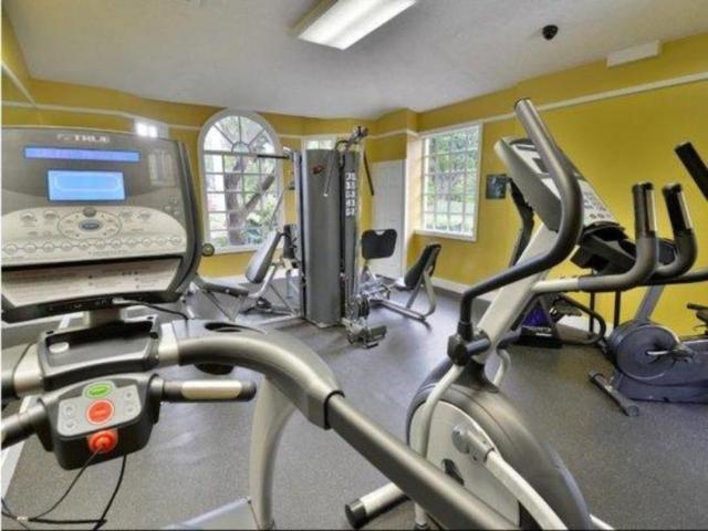 2 bedroom, Miami FL 33196 106016821