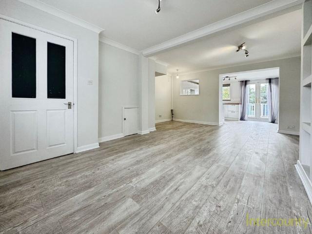 2 Bedroom Mid Terraced House To Rent