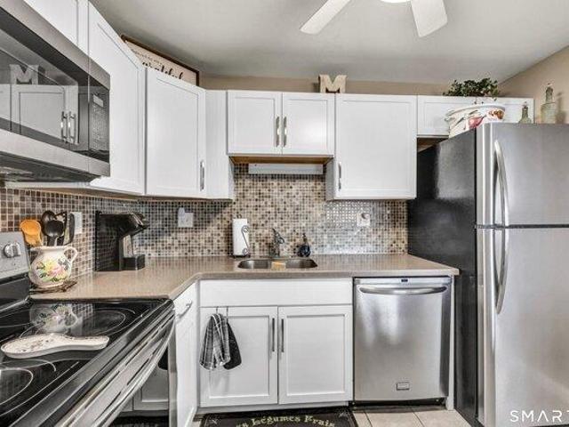2 bedroom, Middletown CT 06457 105230048