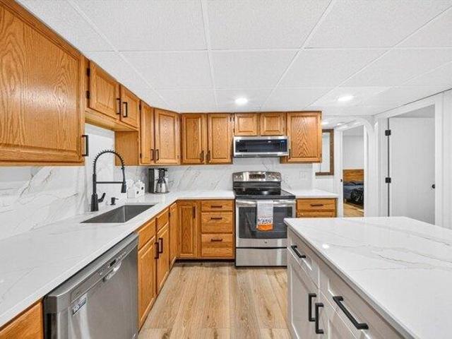 2 bedroom, Milford MA 01757 104808831