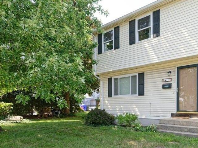 2 bedroom, Milford MA 01757 105552536