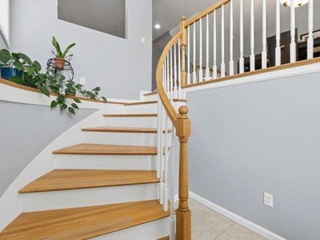 2 bedroom, Milford MA 01757 105274680