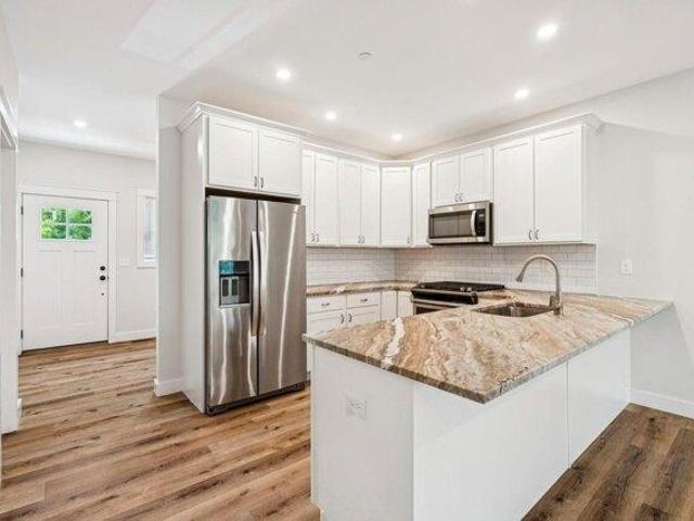 2 bedroom, Milford NH 03055 104443316