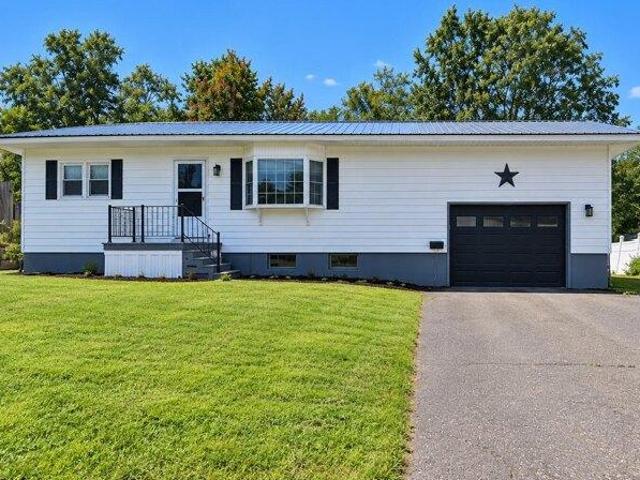 2 bedroom, Millinocket ME 04462 105748741