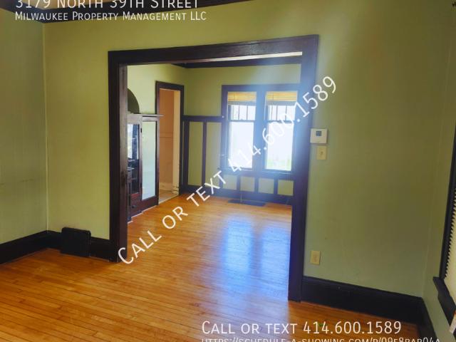 2 bedroom, Milwaukee WI 53216 103345733