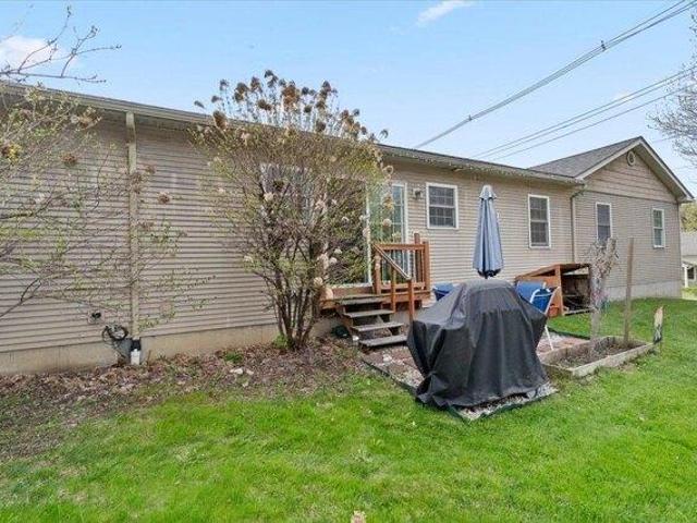 2 bedroom, Milton VT 05468 103929953