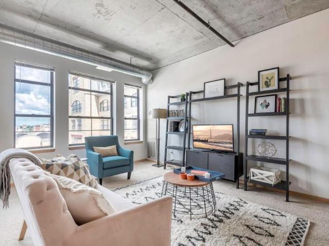 2 bedroom, Minneapolis MN 55401 76836530