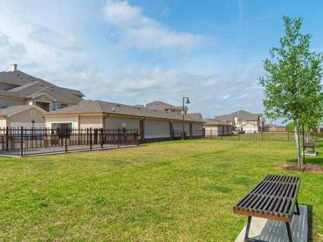2 bedroom, Missouri City TX 77459 105857771