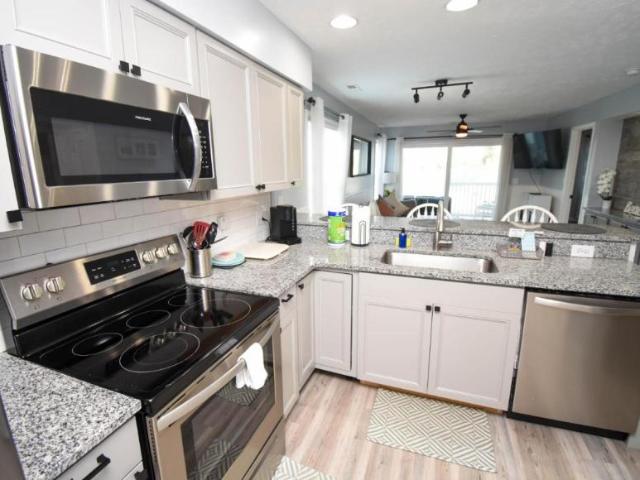 2 bedroom, Myrtle Beach SC 29579 106217087