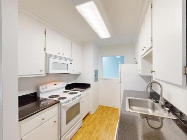 2 bedroom, Novato CA 94949 LS105775801