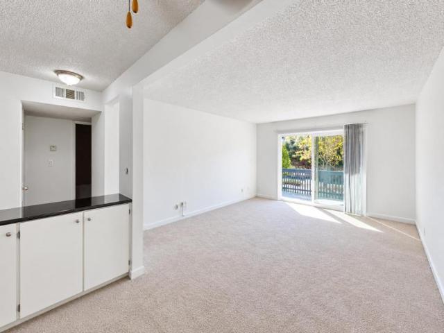 2 bedroom, Novato CA 94949 106163492