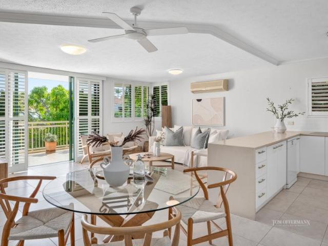 2 Bedroom Apartment Noosa Heads QLD 102408395