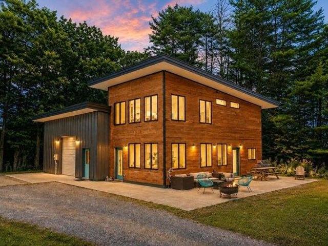 2 bedroom, Norwich VT 05055 105424171