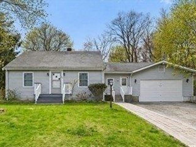 2 bedroom, Norton MA 02766 105496591