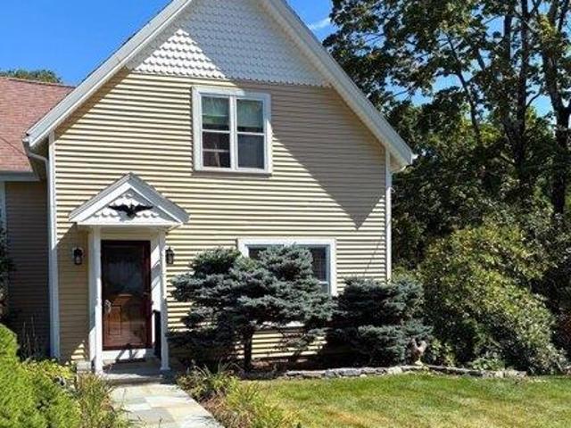 2 bedroom, Norton MA 02766 105559184