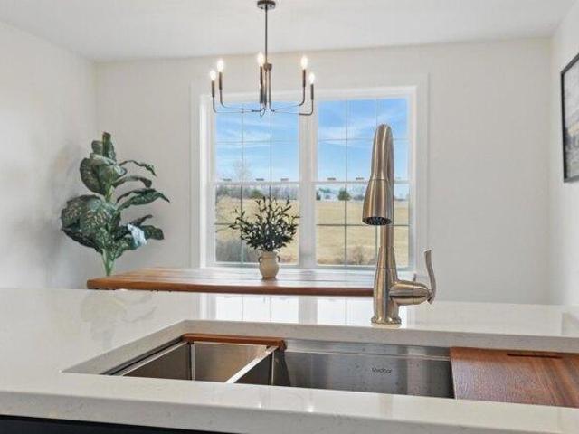 2 bedroom, Northwood NH 03261 105497593