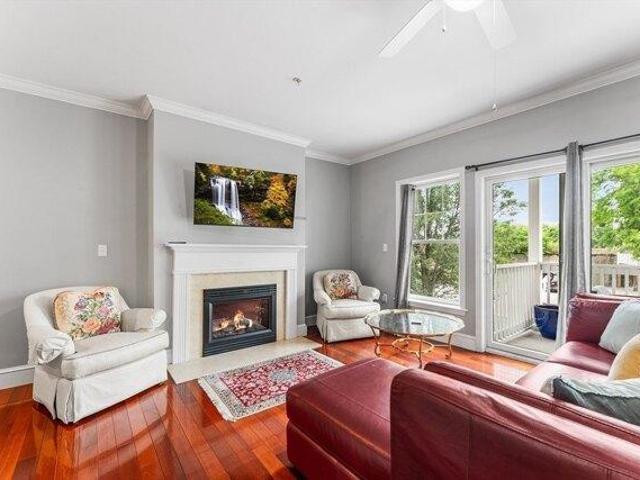 2 bedroom, North Attleboro MA 02760 105384087