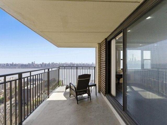 2 bedroom, North Bergen NJ 07047 105425338