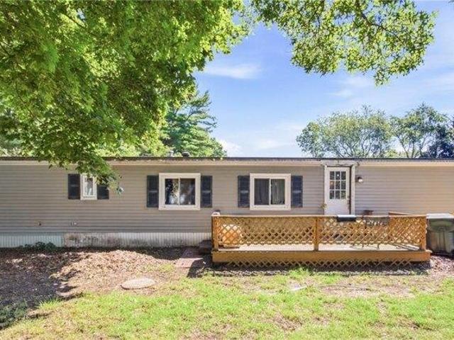 2 bedroom, North Kingstown RI 02852 105557522