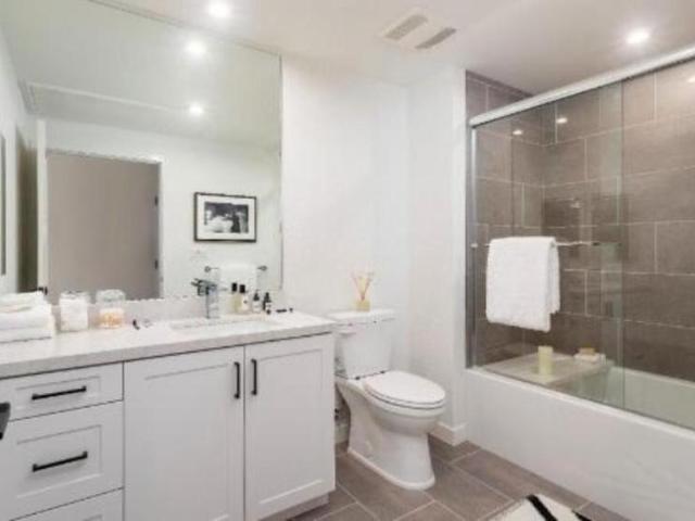 2 bedroom, North Hollywood CA 91606 104999384