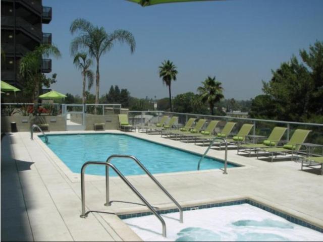 2 bedroom, North Hollywood CA 91601 103309946