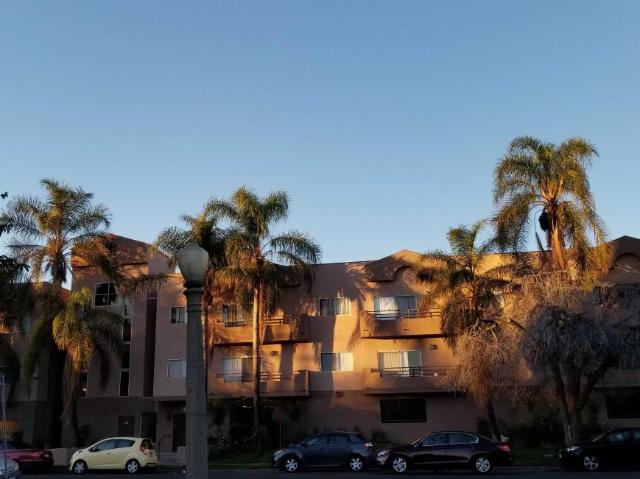 2 bedroom, North Hollywood CA 91601 104973106