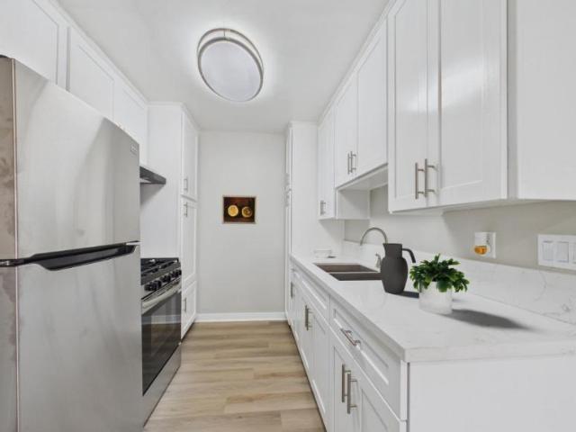 2 bedroom, North Hills CA 91343 102219774