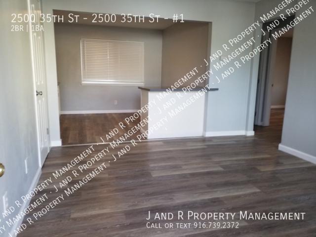 2 bedroom North Oak Park