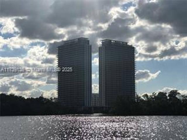 2 bedroom, North Miami Beach FL 33160 106223041