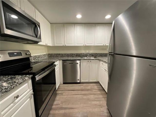 2 bedroom, North Miami Beach FL 33179 105022484
