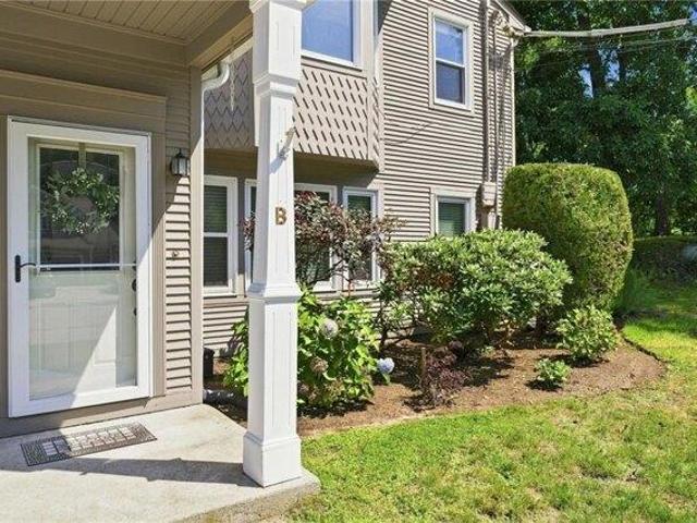 2 bedroom, North Providence RI 02904 105549203