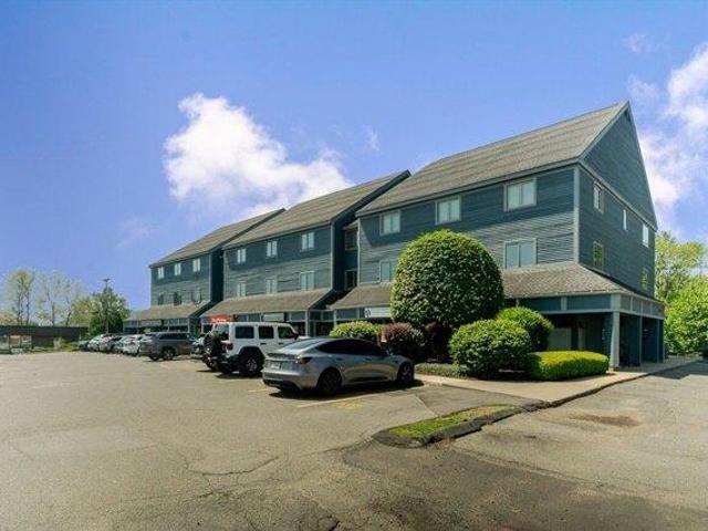 2 bedroom, Northampton MA 01060 104607100