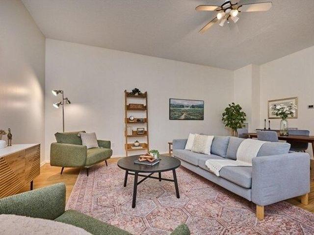 2 bedroom, Northampton MA 01060 105352068