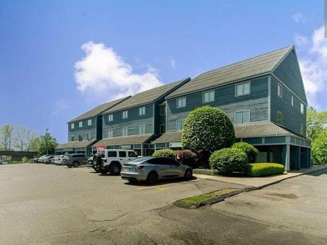 2 bedroom, Northampton MA 01060 105403366