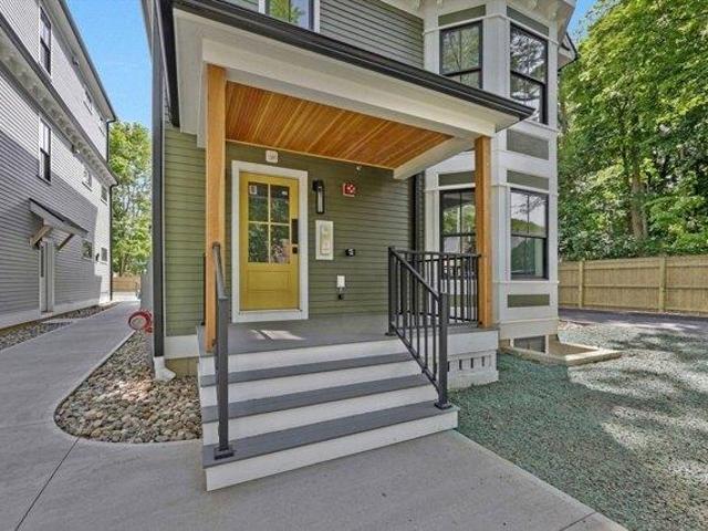 2 bedroom, Northampton MA 01062 104608982