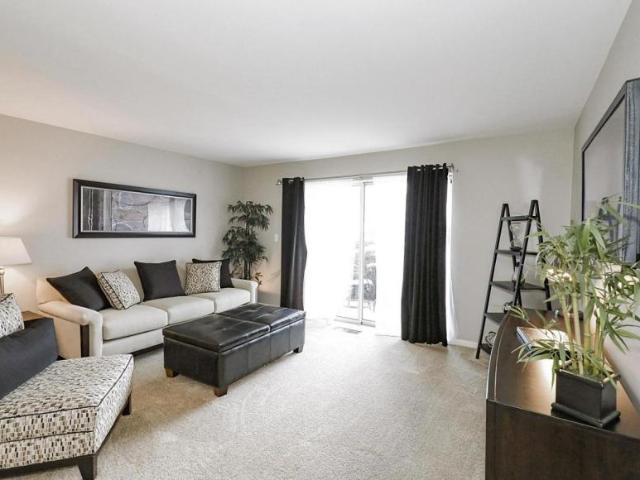 2 bedroom, Naperville IL 60540 105062213